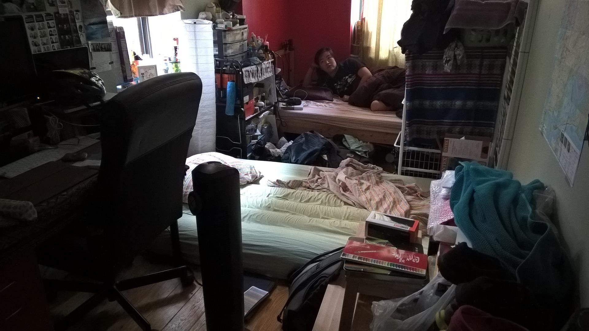 Das ist Kates kleines Zimmer mit meiner Luftmatratze