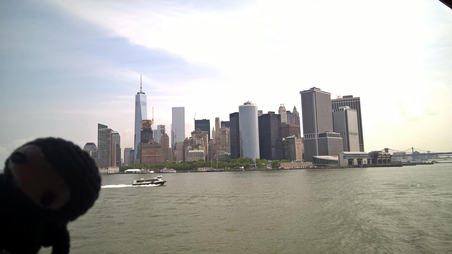 Lower Manhattan von der Fähre aus