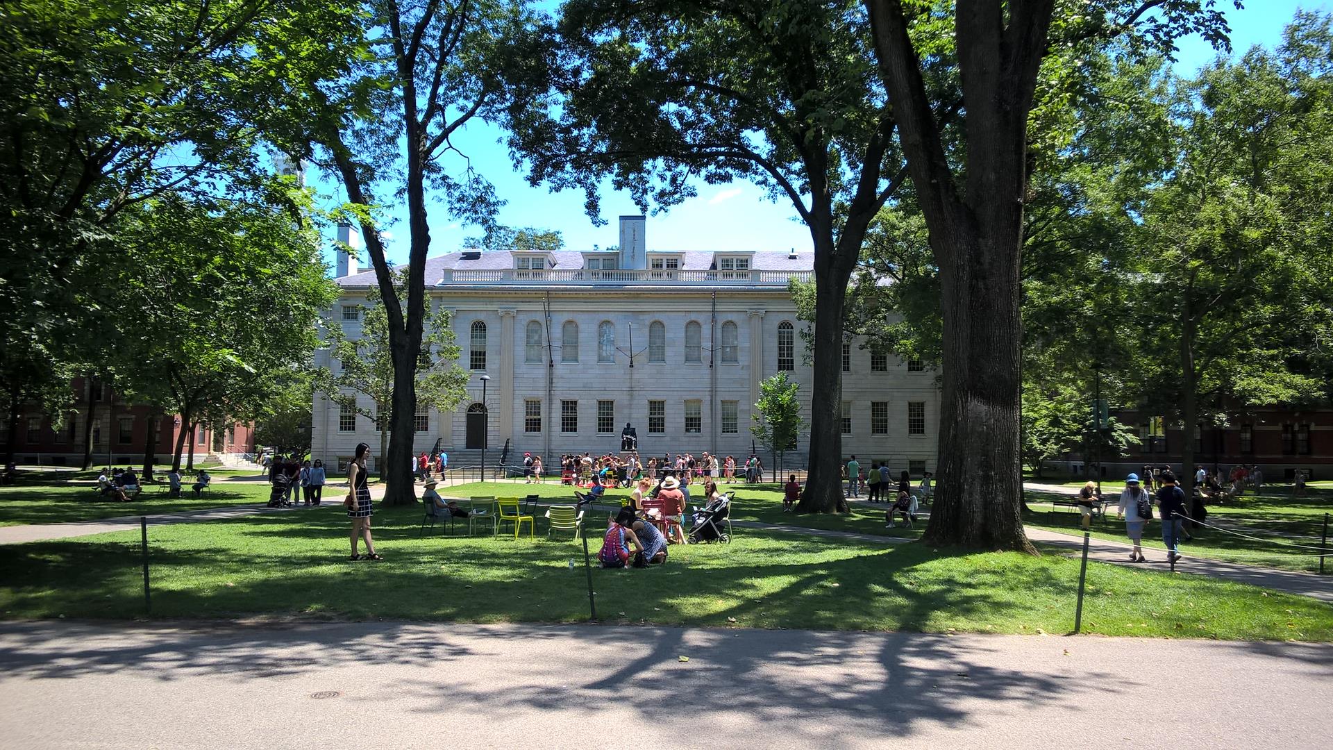 Der berühmte Campus von Harvard