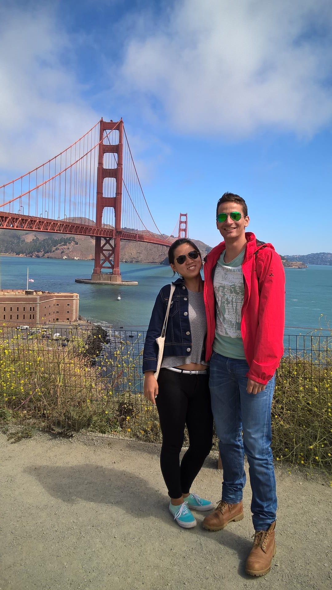 Leah und ich vor der Golden Gate Bridge