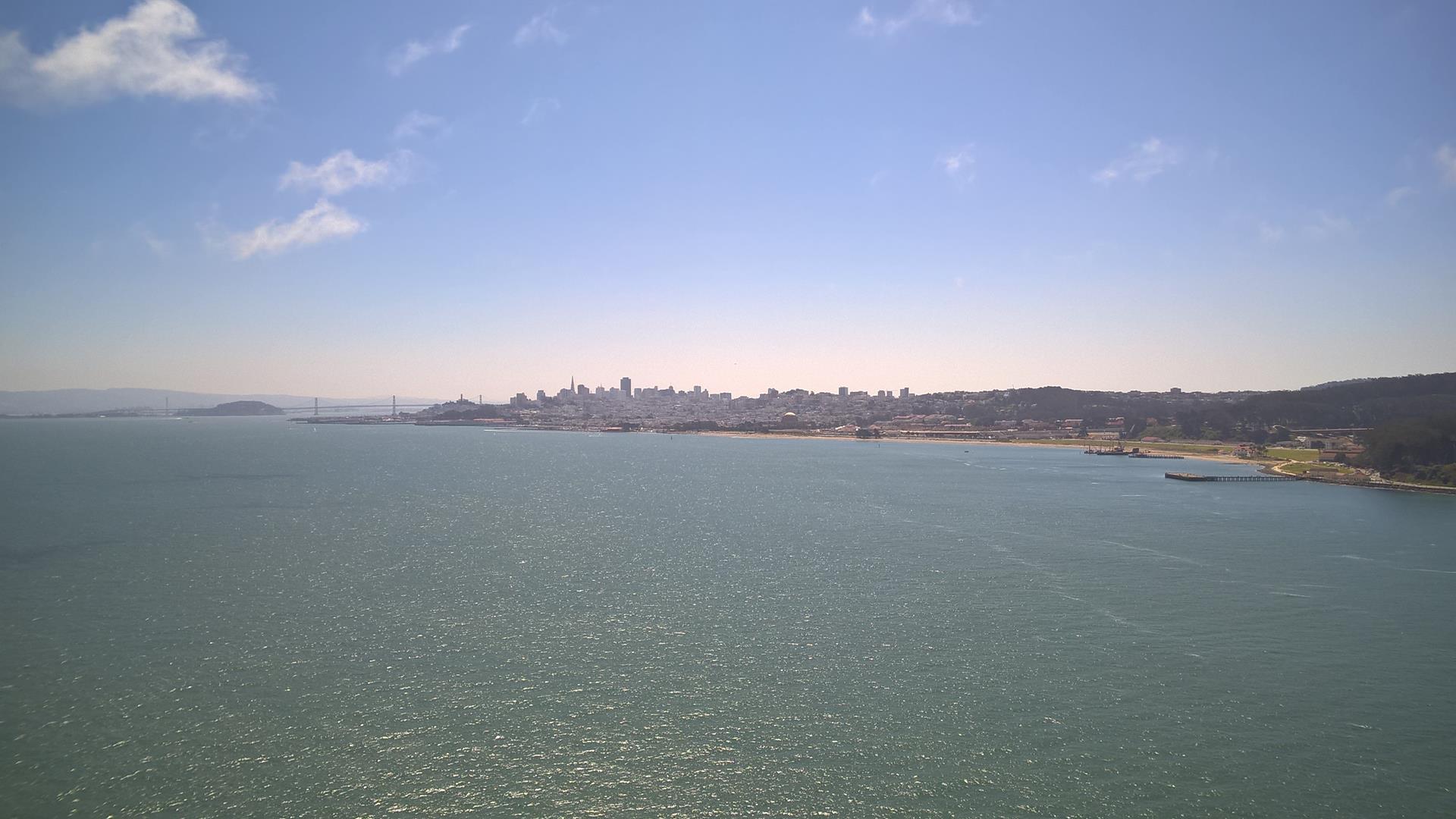 Da liegt San Francisco im Sonnenschein