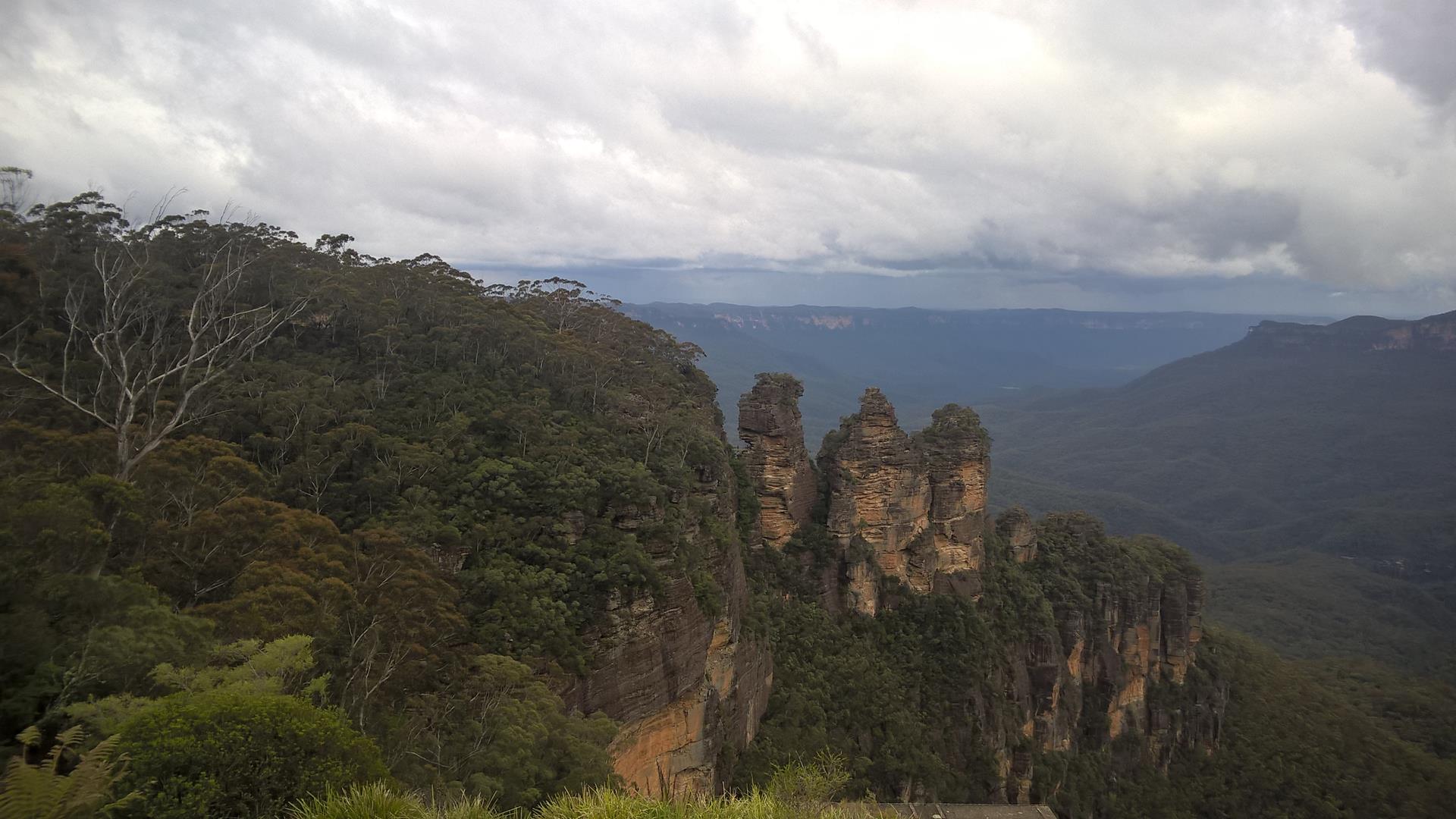 Three Sisters