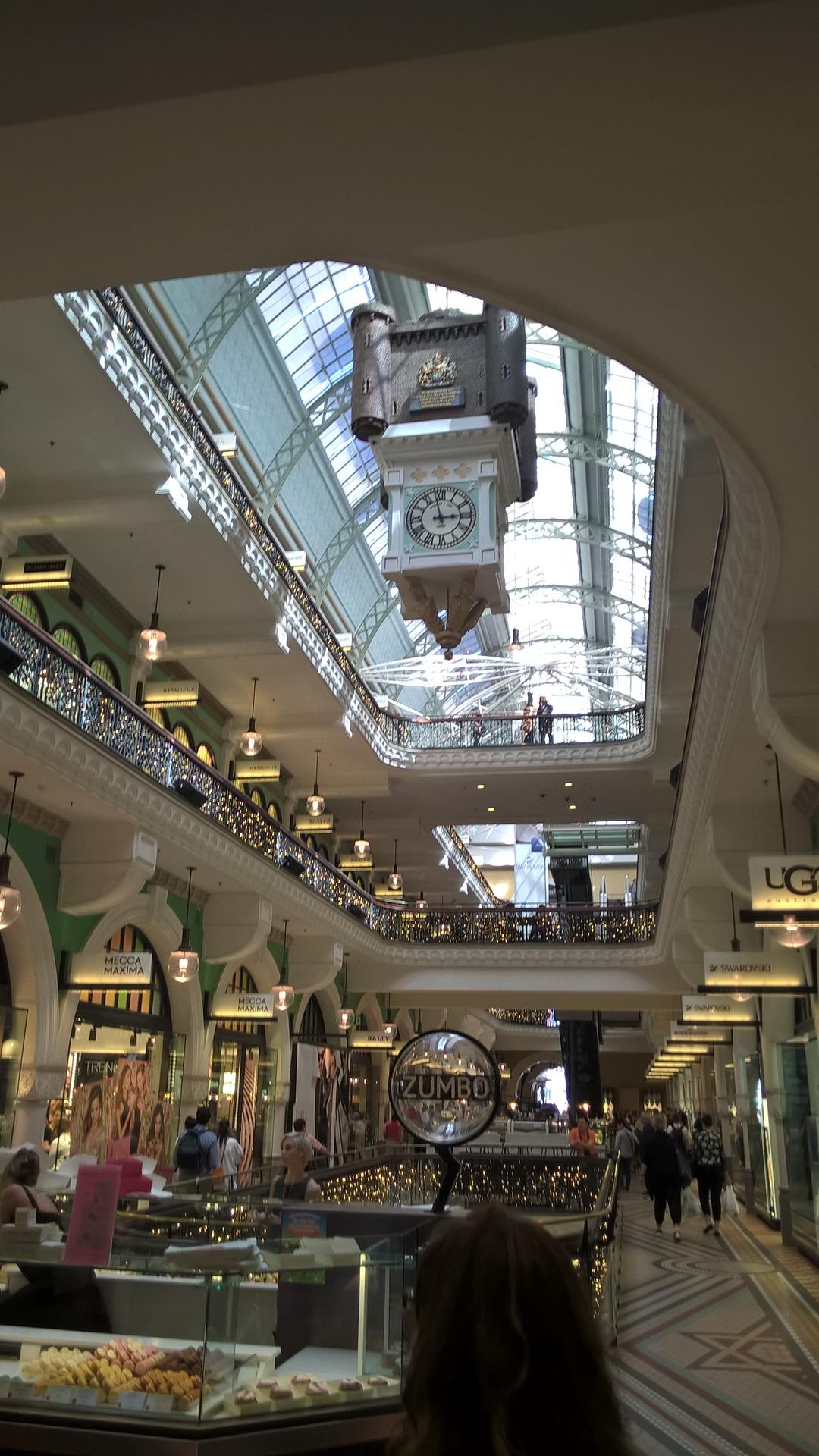 Im Queen Victoria Building sieht man die nähe zum Königreich auch in der Architektur