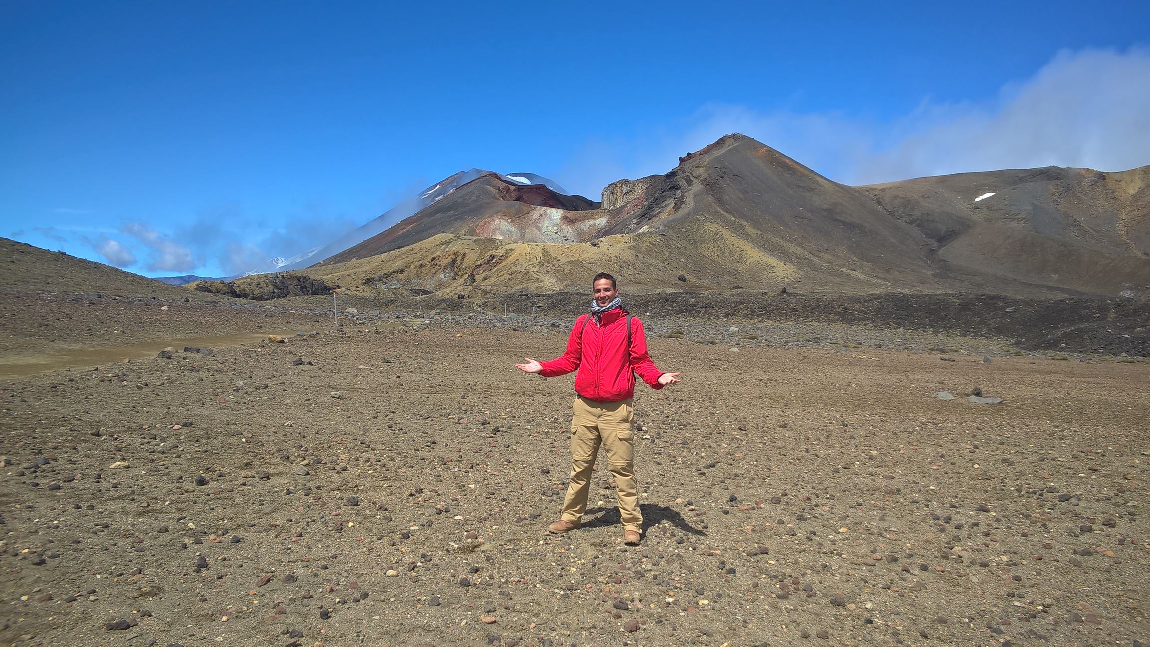 Mount Doom im Hintergrund